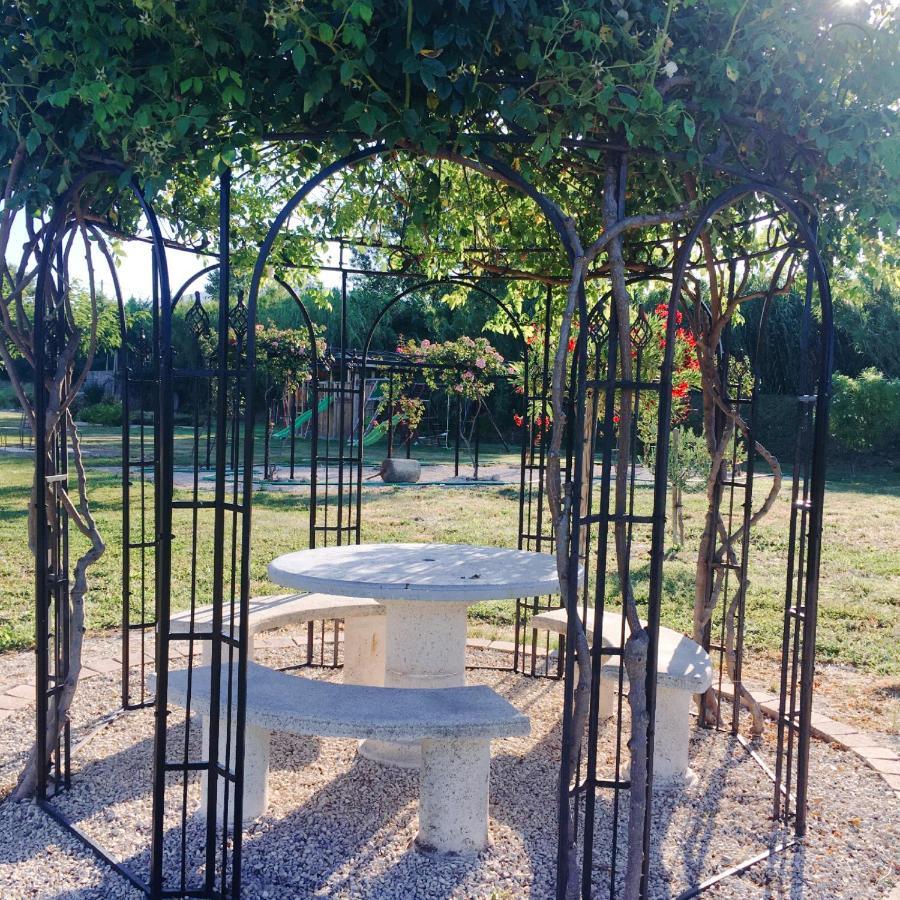 Gite En Provence "Rose" Modene Екстериор снимка